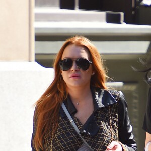 Lindsay Lohan et sa soeur Ali font du shopping dans les rues de New York. Le 15 avril 2016 © CPA / Bestimage