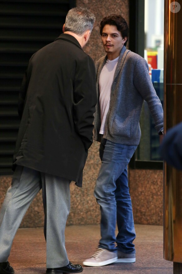 Lindsay Lohan est allée, en Porsche Carrera cabriolet, rendre visite à son fiancé Egor Tarabasov à son hôtel dans le quartier de l'Upper East Side à New York, accompagnée de sa soeur Ali. Le 15 avril 2016