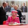 La reine Elizabeth II, accompagnée du prince Philip, fêtait à Windsor le 500e anniversaire du service postal royal (Royal Mail) le 20 avril 2016 © David Mirzoeff / Zuma Press / Bestimage