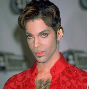 Prince aux VH1 Honor Awards en 1997 à Los Angeles. Le kid de Minneapolis est mort à 57 ans le 21 avril 2016.