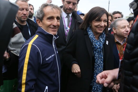 Alain Prost, Anne Hidalgo, lors de la course Formule E (première édition de L'ePrix de Paris) aux Invalides à Paris, le 23 avril 2016.