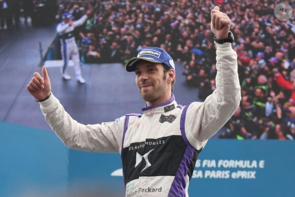 Jean-Eric Vergne, lors de la course Formule E (première édition de L'ePrix de Paris) aux Invalides à Paris, le 23 avril 2016.