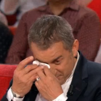 Christophe Dechavanne en larmes après la déclaration d'amour de ses filles