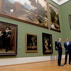 Le roi Willem-Alexander et la reine Maxima des Pays-Bas au musée Alte Pinakothek à Munich le 13 avril 2016