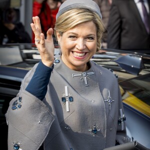 Le roi Willem-Alexander et la reine Maxima des Pays-Bas visitent le centre médical "Valley Center" à Erlangen. Le 14 avril 2016.  King Willem-Alexander and Queen Maxima of The Netherlands visits Siemens Healthcare where they get explanation about an MRI system and visit the production hall in Erlangen, Germany, 14 April 2016. The King and the Queen visit the state Bavaria in Germany 13 and 14 april.14/04/2016 - Erlangen