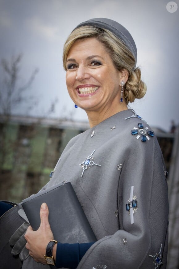 Le roi Willem-Alexander et la reine Maxima des Pays-Bas visitent le centre médical "Valley Center" à Erlangen. Le 14 avril 2016.  King Willem-Alexander and Queen Maxima of The Netherlands visits Siemens Healthcare where they get explanation about an MRI system and visit the production hall in Erlangen, Germany, 14 April 2016. The King and the Queen visit the state Bavaria in Germany 13 and 14 april.14/04/2016 - Erlangen