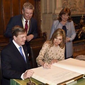 Le roi Willem-Alexander des Pays-Bas et la reine Maxima sont reçus par Dieter Reiter, le maire de Munich et sa femme Petra le 13 avril 2016. 13/04/2016 - Munich