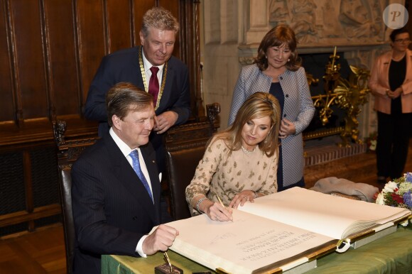 Le roi Willem-Alexander des Pays-Bas et la reine Maxima sont reçus par Dieter Reiter, le maire de Munich et sa femme Petra le 13 avril 2016. 13/04/2016 - Munich