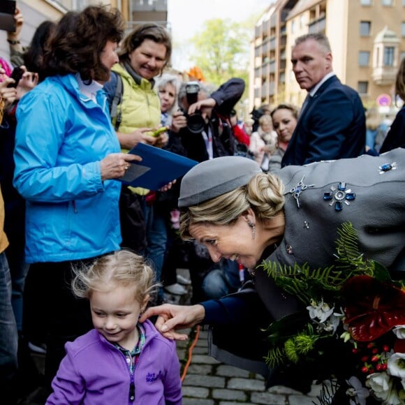 Le roi Willem-Alexander et la reine Maxima des Pays-Bas déjeunent au musée Tucherschloss de Nuremberg le 14 avril 2016. 14/04/2016 - Nuremberg