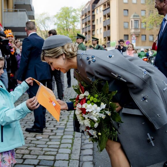 Le roi Willem-Alexander et la reine Maxima des Pays-Bas déjeunent au musée Tucherschloss de Nuremberg le 14 avril 2016. 14/04/2016 - Nuremberg