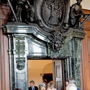 Le roi Willem-Alexander et la reine Maxima des Pays-Bas visitent le palais de justice de Nuremberg le 14 avril 2016. 14/04/2016 - Nuremberg