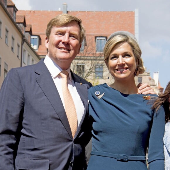 Le roi Willem-Alexander et la reine Maxima des Pays-Bas arrivent à l'hôtel de ville de Nuremberg, à l'occasion de leur voyage officiel en Bavière. Le 14 avril 2016  King Willem-Alexander and Queen Maxima of The Netherlands visit the town hall in Nurenberg, Germany, April 14th, 201614/04/2016 - Nuremberg