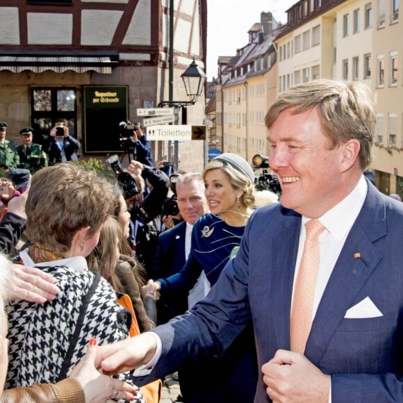 Le roi Willem-Alexander des Pays-Bas et la reine Maxima visitent la maison Albrecht-Dürer à Nuremberg le 14 avril 2016. 14/04/2016 - Nuremberg