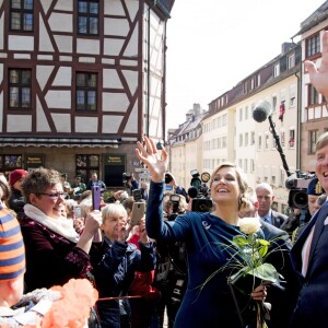 Le roi Willem-Alexander et la reine Maxima des Pays-Bas visitent la maison de l'artiste Albrecht Dürer à Nuremberg, le 14 avril 2016.14/04/2016 - Nuremberg
