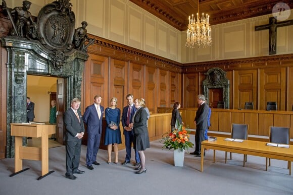 Le roi Willem-Alexander et la reine Maxima des Pays-Bas visitent le palais de justice de Nuremberg, à l'occasion de leur voyage en Bavière. Le 14 avril 2016  King Willem-Alexander and Queen Maxima of The Netherlands visits the palace of justice in Nurnberg, Germany 14 April 2016. The King and the Queen visit the state Bavaria in Germany 13 and 14 april.14/04/2016 - Nuremberg