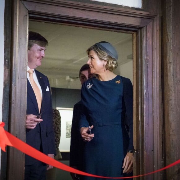 Le roi Willem-Alexander et la reine Maxima des Pays-Bas inaugurent une exposition dans la maison de l'artiste Albrecht Dürer à Nuremberg. Le 14 avril 2016.  King Willem-Alexander and Queen Maxima of The Netherlands visits the palace of justice in Nurnberg, Germany 14 April 2016. The King and the Queen visit the state Bavaria in Germany 13 and 14 april.14/04/2016 - Nuremberg