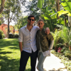 Olivia Palermo, stylée en vacances avec son mari Johannes Huebl, porte un bomber en satin 3.1 Phillip Lim, un jean Black Orchid et des chaussures Stella McCartney. Photo publiée le 22 avril 2016.