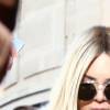 Kendall Jenner (en blonde) et Gigi Hadid (en brune) à la sortie du restaurant l'Avenue à Paris le 3 mars 2016