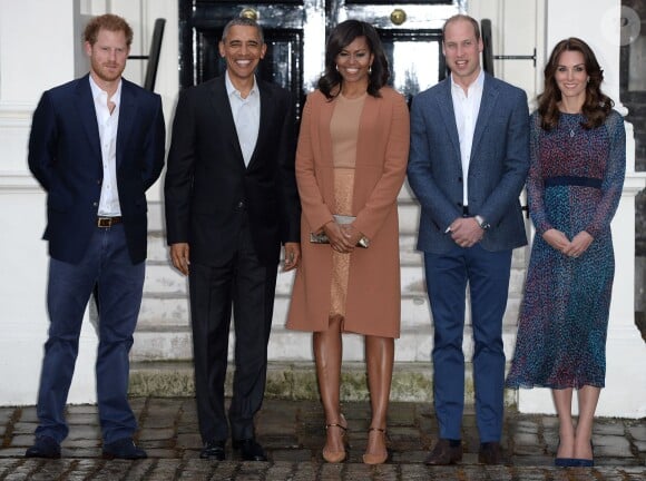 Le prince Harry, Barack Obama et sa femme Michele Obama, le prince William et sa femme Kate Middleton au palace de Kensington à Londres le 22 avril 2016