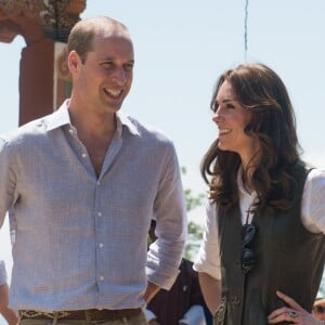  Le prince William, duc de Cambridge, et Kate Catherine Middleton, duchesse de Cambridge, arrivent au monastère "Tiger's Nest Taktsang Lhakhang" à Paro, à l'occasion de leur voyage au Bhoutan. Le 15 avril 2016