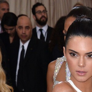 Kendall Jenner - Met Gala 2016, vernissage de l'exposition "Manus x Machina" au Metropolitan Museum of Art à New York, le 2 mai 2016.