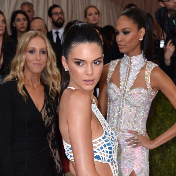 Kendall Jenner - Met Gala 2016, vernissage de l'exposition "Manus x Machina" au Metropolitan Museum of Art à New York, le 2 mai 2016.