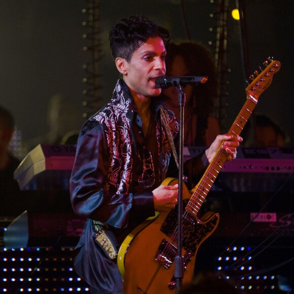 Prince en concert au Palais Club à Cannes le 26 juillet 2010