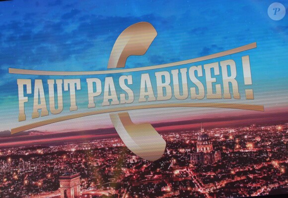 Exclusif - Illustration lors de l'enregistrement de l'émission "Faut pas abuser" présentée par Julien Courbet et diffusée sur D8 le 10 mai 2016 à 21h00. À Paris le 4 avril 2016. ©Veeren
