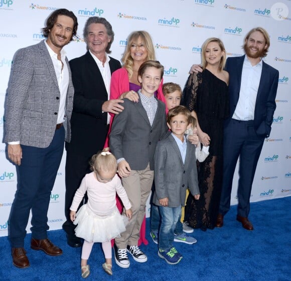 Oliver Hudson, Kurt Russell, Goldie Hawn, Kate Hudson et Wyatt Russell lors de la soirée Goldie's Love In For Kids à Beverly Hills, le 6 mai 2016.