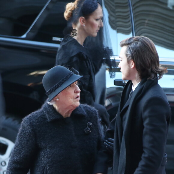 Thérèse Dion et son petit-fils René-Charles Angélil - Obsèques nationales de René Angélil en la Basi­lique Notre-Dame de Montréal, le 22 janvier 2016. © Dominique Jacovides/Bestimage