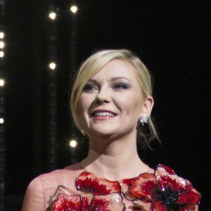 Kirsten Dunst, habillée d'une robe Gucci - Cérémonie d'ouverture du 69ème Festival International du Film de Cannes. Le 11 mai 2016. Borde-Jacovides-Moreau/Bestimage