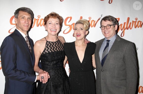 Robert Sella, Julie White, Annaleigh Ashford, Matthew Broderic à la première de Sylvia à Broadway, le 27 octobre 2015