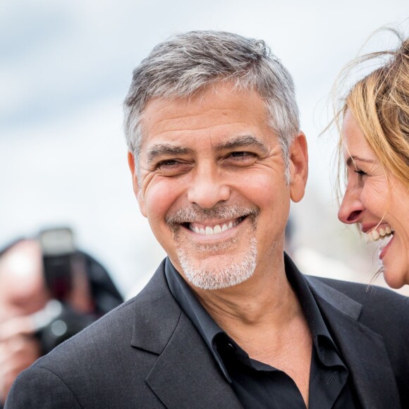 George Clooney et Julia Roberts au photocall de "Money Monster" au 69e Festival international du film de Cannes le 12 mai 2016. © Cyril Moreau / Olivier Borde / Bestimage