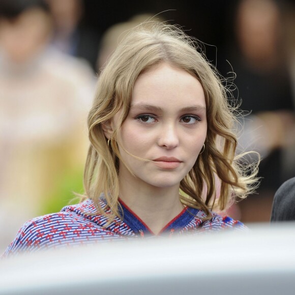 Lily-Rose Depp et Philippe, son chauffeur, garde du corps et homme de confiance au restaurant Agora lors du 69ème Festival international du film de Cannes le 13 mai 2016. © Pierre Perusseau / Bestimage