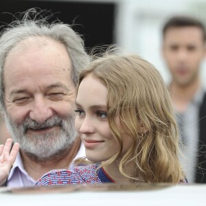 Lily-Rose Depp et Philippe, son chauffeur, garde du corps et homme de confiance au restaurant Agora lors du 69ème Festival international du film de Cannes le 13 mai 2016. © Pierre Perusseau / Bestimage