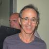 Exclusif - Jean-Jacques Goldman participe à une vente aux enchères, à Ouveillan, le 20 juillet 2014.