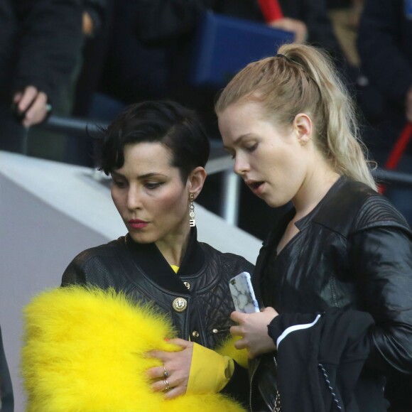 Noomi Rapace lors de PSG - Nantes au Parc des Princes le 14 mai 2016, dernier match de la saison, qui signait les adieux de Zlatan Ibrahimovic au Paris Saint-Germain et à la Ligue 1.