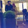 Exclusif - Nabilla Benattia et son compagnon Thomas Vergara promènent leur chien vers 1h du matin et rentrent à leur hôtel à Paris, le 28 avril 2016.