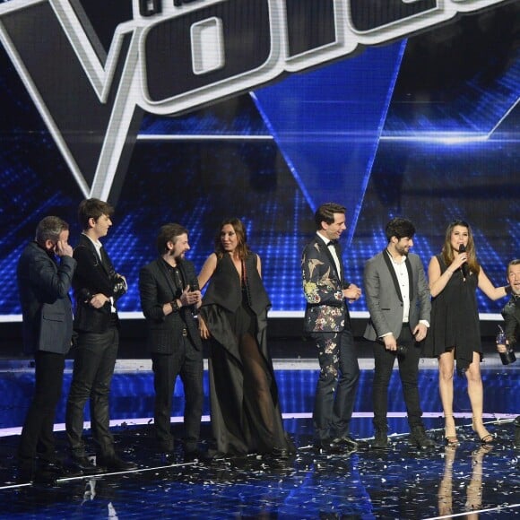 Semi-Exclusif - Garou et Antoine, Clément et Zazie, Mika et MB14, Karine Ferri, Florent Pagny et Slimane, Nikos Aliagas - Plateau de la finale de l'émission "The Voice" à Paris. Le 14 mai 2016 © Coadic Guirec / Bestimage