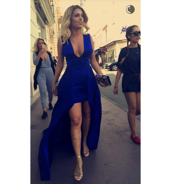 Mélanie (Les Anges 9) : Très sexy pour monter les marches au 69e Festival de Cannes