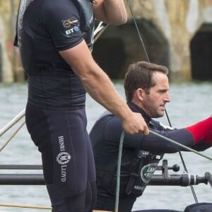 Kate Middleton, duchesse de Cambridge, a profité de sa visite de soutien au 1851 Trust à Portsmouth le 20 mai 2016 pour embarquer avec Ben Ainslie et son équipage (Ben Ainslie Racing) à bord du Solent, pour un entraînement en vue de la Coupe de l'America 2017.