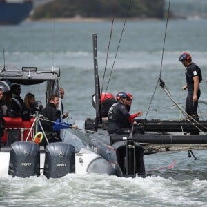 Kate Middleton, duchesse de Cambridge, a profité de sa visite de soutien au 1851 Trust à Portsmouth le 20 mai 2016 pour embarquer avec Ben Ainslie et son équipage (Ben Ainslie Racing) à bord du Solent, pour un entraînement en vue de la Coupe de l'America 2017.