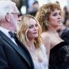 Donald Sutherland, Vanessa Paradis, Valeria Golino - Montée des marches du film "The Last Face" lors du 69e Festival International du Film de Cannes. Le 20 mai 2016. © Giancarlo Gorassini/Bestimage