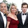 Paul Belmondo (habillé en Lanvin), sa femme Luana et leur fils Victor - Montée de la cérémonie de clôture du 69ème Festival International du Film de Cannes. Le 22 mai 2016. © Olivier Borde-Cyril Moreau/Bestimage