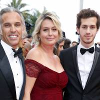 Cannes : Paul Belmondo avec Luana et leur fils, Mel Gibson et sa jeune chérie...
