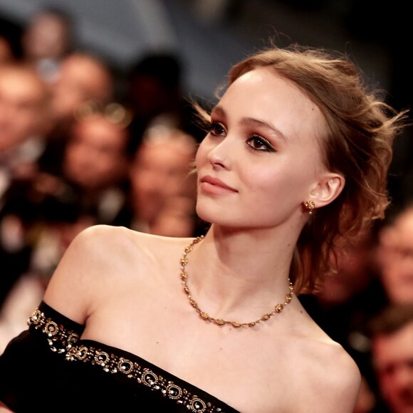 Lily-Rose Depp - Montée des marches du film "I, Daniel Blake" lors du 69ème Festival International du Film de Cannes. Le 13 mai 2016. © Borde-Jacovides-Moreau/Bestimage