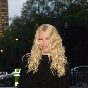 Claudia Schiffer - Arrivées des people au dîner de gala de "The Vogue 100" à Hyde Park, Londres le 23 mai 2016
