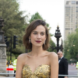 Alexa Chung - Arrivées des people au dîner de gala de "The Vogue 100" à Hyde Park, Londres le 23 mai 2016