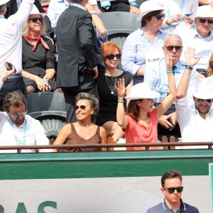 Henri Leconte et sa compagne Maria - People dans les tribunes lors du Tournoi de Roland-Garros (les Internationaux de France de tennis) à Paris, le 27 mai 2016. © Cyril Moreau/Bestimage