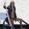 Exclusif - Kelly Rohrbach (qui joue le rôle de C.J Parker dans le film adapté de la série "Alerte à Malibu") pose seins nus pour une séance photo sexy sur la plage à Malibu, Los Angeles, le 23 mai 2016.